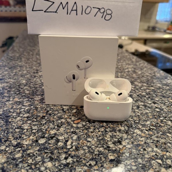 Apple AirPods Pro 2 - USB-C