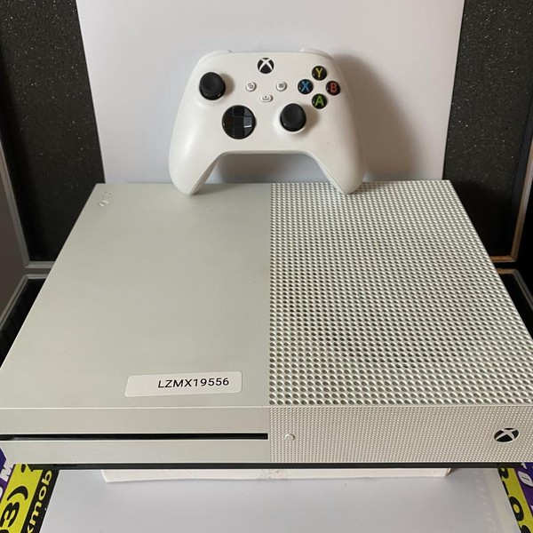 Xbox One S (2016) - 500 GB, White