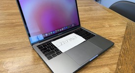 Good
													MacBook Pro 2017 (With Touch Bar) - 13" - I7, Gray, 1 TB, 16 GB, photo 1 of 16