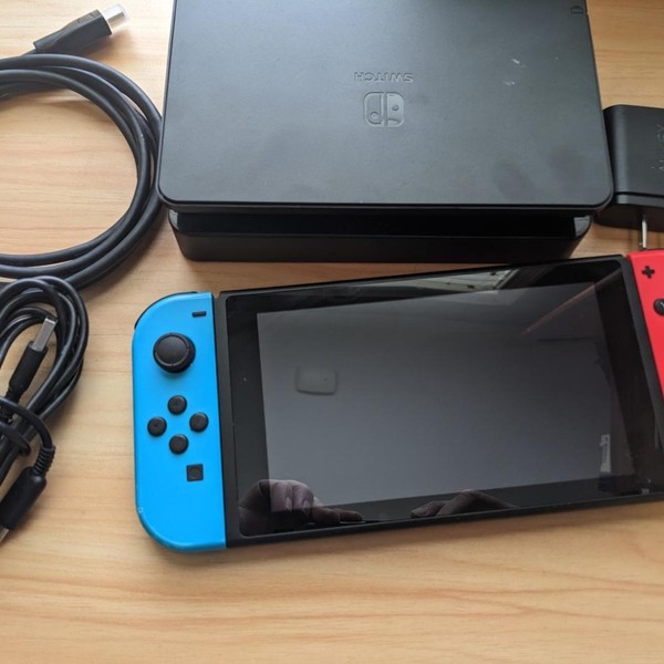 Nintendo Switch - Red & Blue, 32 GB