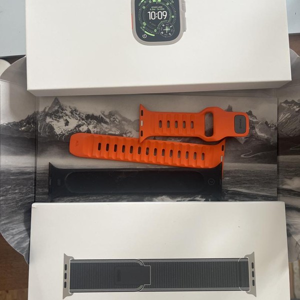 Apple Watch Ultra 3 49mm - Unlocked, Natural, A3281