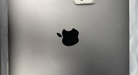 Good
													MacBook Air 2020 - 13" - Apple M1, Gray, 256 GB, 8 GB, photo 3 of 11