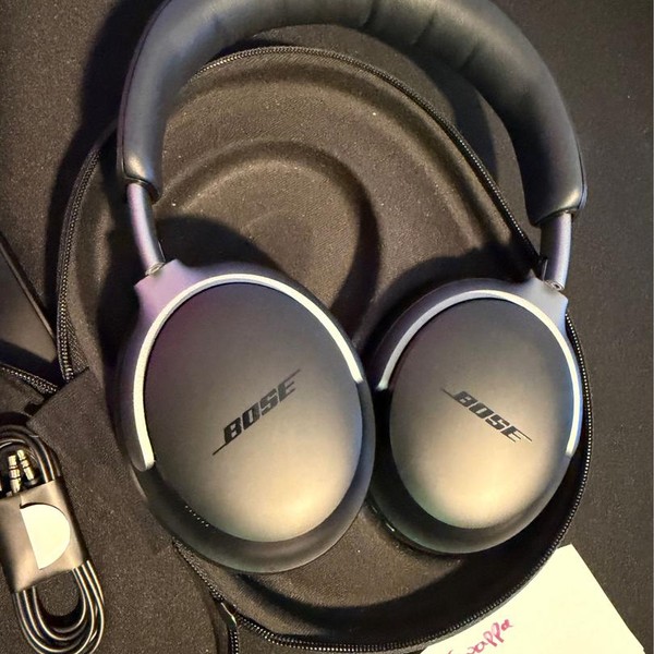 Bose QuietComfort Ultra Headphones - Black