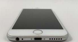 Fair
													Apple iPhone 6S - Unlocked, Silver, 16 GB, A1688, photo 4 of 7