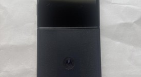 Good
													Motorola Razr Plus (2024) - Unlocked, Navy Blue, 256 GB, 12 GB, photo 3 of 8