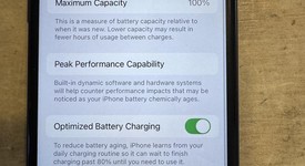 Fair
													Apple iPhone SE 3rd Gen 2022 - T-Mobile, Midnight, 64 GB, A2595, photo 4 of 11