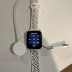 Good Apple Watch SE (1st Gen) 40mm - Silver, A2351 - GPS, Aluminum