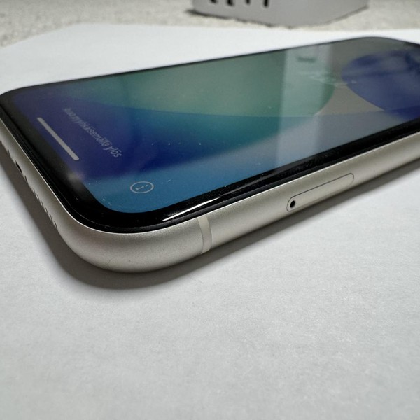 Apple iPhone 11 - Unlocked, White, 64 GB, A2111