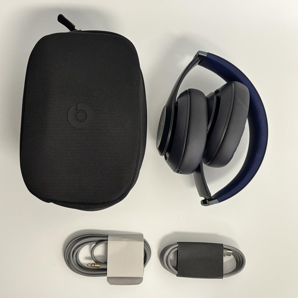 Beats Studio Pro - Navy Blue