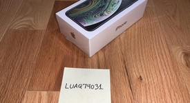 New
													Apple iPhone Xs - Verizon, Gray, 64 GB, A1920, photo 4 of 7