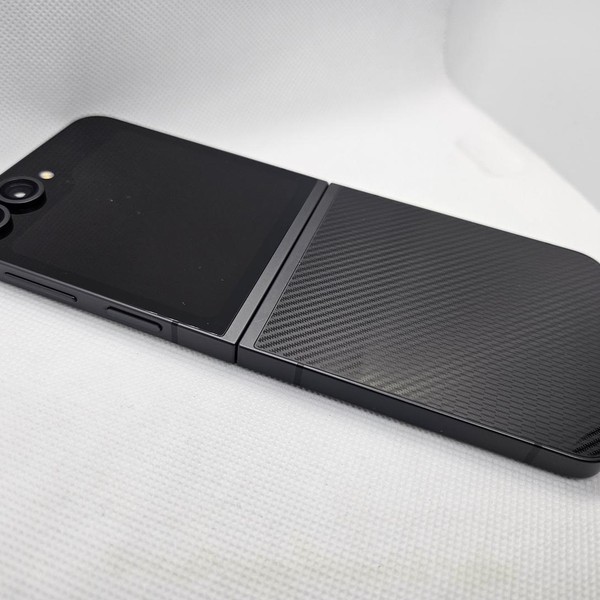 Samsung Galaxy Z Flip6 - Unlocked, 256 GB, Black, 12 GB, SM-F741U1