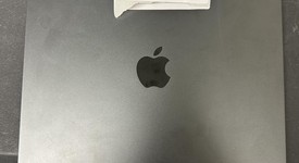 Good
													Apple iPad Pro 13" (M4) 2024 - Unlocked, Black, 256 GB, 8 GB, A2926, Standard Glass, photo 1 of 9