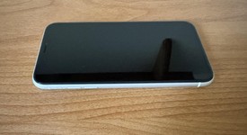 Good
													Apple iPhone Xr - Unlocked, White, 128 GB, A1984, photo 4 of 8