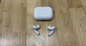 Used
													Apple AirPods Pro 2nd Gen - Lightning, photo 4 of 4