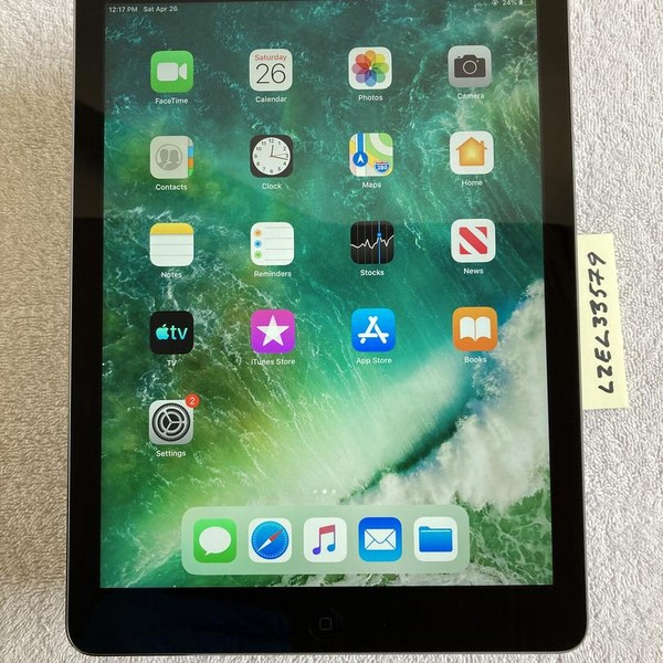 Apple iPad Air - Unlocked, 32 GB, Gray