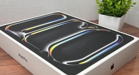 New
													Apple iPad Pro 13" (M4) 2024 - Unlocked, Black, 256 GB, 8 GB, A2926, Standard Glass, photo 3 of 5