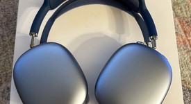 Used
													Apple AirPods Max - Sky Blue, photo 2 of 7