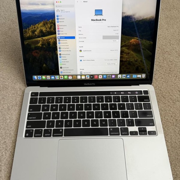 MacBook Pro 2020 - 13 inch - 256 GB, Silver, 8 GB, Apple M1