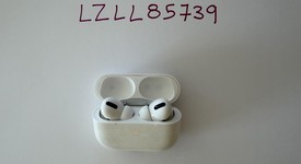 Used
													Apple AirPods Pro - Wireless Case, photo 4 of 6