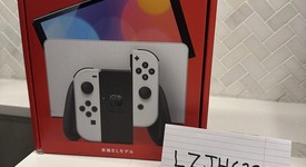 Mint
													Nintendo Switch - OLED - White, 64 GB, photo 1 of 7