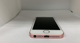 Good
													Apple iPhone SE 1st Gen 2016 - Unlocked, Rose Gold, 64 GB, A1662, photo 3 of 8