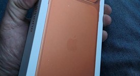 New
													Apple iPhone 17 Pro Max - Verizon, Cosmic Orange, 256 GB, A3257, photo 4 of 4