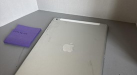 Fair
													Apple iPad 9th Gen - Unlocked, Silver, 64 GB, A2603, photo 4 of 5