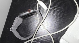 Good
													Apple Watch Series 4 44mm - T-Mobile, Gray, A1976 - Cellular, Aluminum, photo 5 of 7