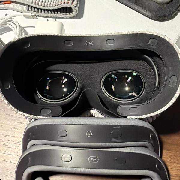 Apple Vision Pro - 256 GB