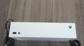 Mint
													Xbox Series S (2020) - White, 512 GB, photo 4 of 6