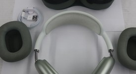 Used
													Apple AirPods Max - Green, photo 4 of 10
