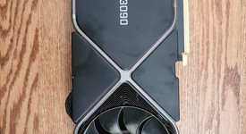 Used
													Nvidia GeForce RTX 3090 Founders Edition - 900-1G136-2510-000, photo 3 of 3