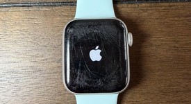Fair
													Apple Watch SE 1st Gen 40mm - Silver, A2351 - GPS, Aluminum, photo 5 of 11