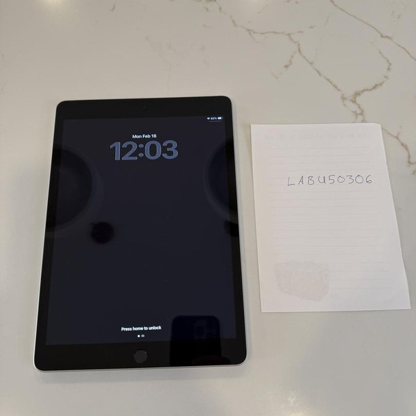 Apple iPad 9th Gen - Wi-Fi, 64 GB, Silver, A2602