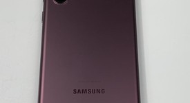 Good
													Samsung Galaxy S22 Ultra - Unlocked Non-US, Burgundy, 512 GB, 12 GB, SM-S908E/DS, photo 3 of 7