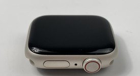 Fair
													Apple Watch Series 8 41mm - Unlocked, Starlight, A2772 - Cellular, Aluminum, photo 5 of 6