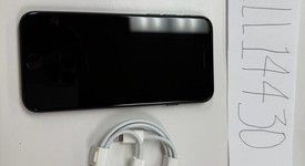 Mint
													Apple iPhone SE 3rd Gen 2022 - Unlocked, Midnight, 64 GB, A2595, photo 4 of 7