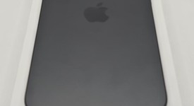 Mint
													Apple iPhone 16 Pro Max - Unlocked, Black, 256 GB, A3084, photo 5 of 12