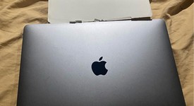 Good
													MacBook Pro 2018 (With Touch Bar) - 15" - I7, Gray, 512 GB, 16 GB, photo 3 of 14