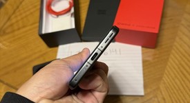 Mint
													OnePlus 13 - Unlocked, Black Eclipse, 512 GB, 16 GB, photo 5 of 9