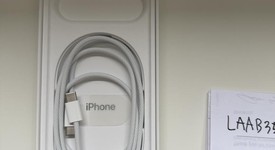 Mint
													Apple iPhone Air - Unlocked, Space Black, 256 GB, A3260, photo 6 of 6