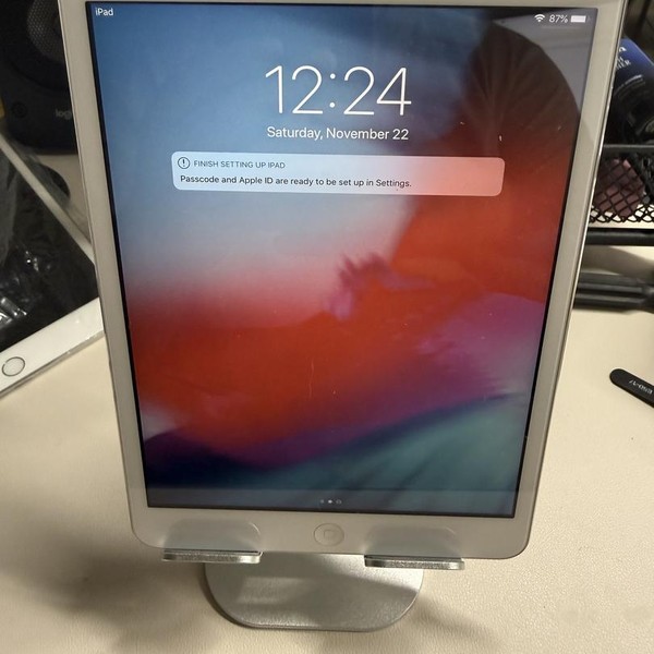 Apple iPad Mini 2 Retina - Wi-Fi, 16 GB, Silver