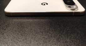 Mint
													Google Pixel 10 Pro - Unlocked, Porcelain, 128 GB, G4QUR, photo 5 of 7