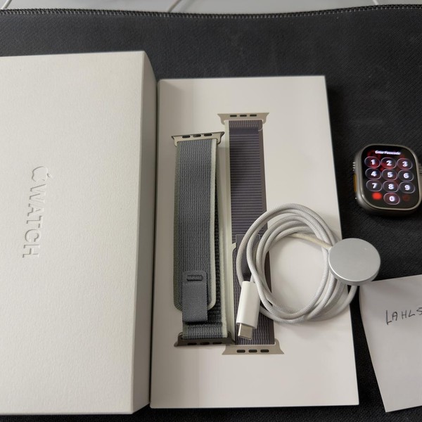 Apple Watch Ultra 2 49mm - Unlocked, Natural, A2986