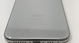Good
													Apple iPhone Xs - Unlocked Non-US, Silver, 64 GB, A2097, photo 3 of 4