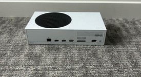 Mint
													Xbox Series S (2020) - White, 512 GB, photo 3 of 7