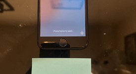 Good
													Apple iPhone SE 3rd Gen 2022 - Unlocked, Midnight, 64 GB, A2595, photo 1 of 3