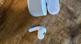 Used
													Apple AirPods Pro 2 - USB-C, photo 3 of 9