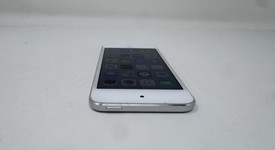 Good
													Apple iPod Touch 6th Gen - Wi-Fi, Silver, 32 GB, photo 4 of 6