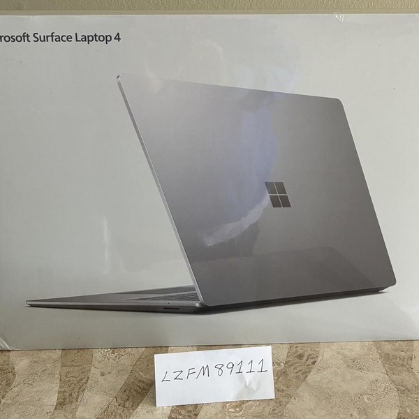Microsoft Surface Laptop 4 - 512 GB, Platinum, 16 GB, Intel Core i7, 15 inch